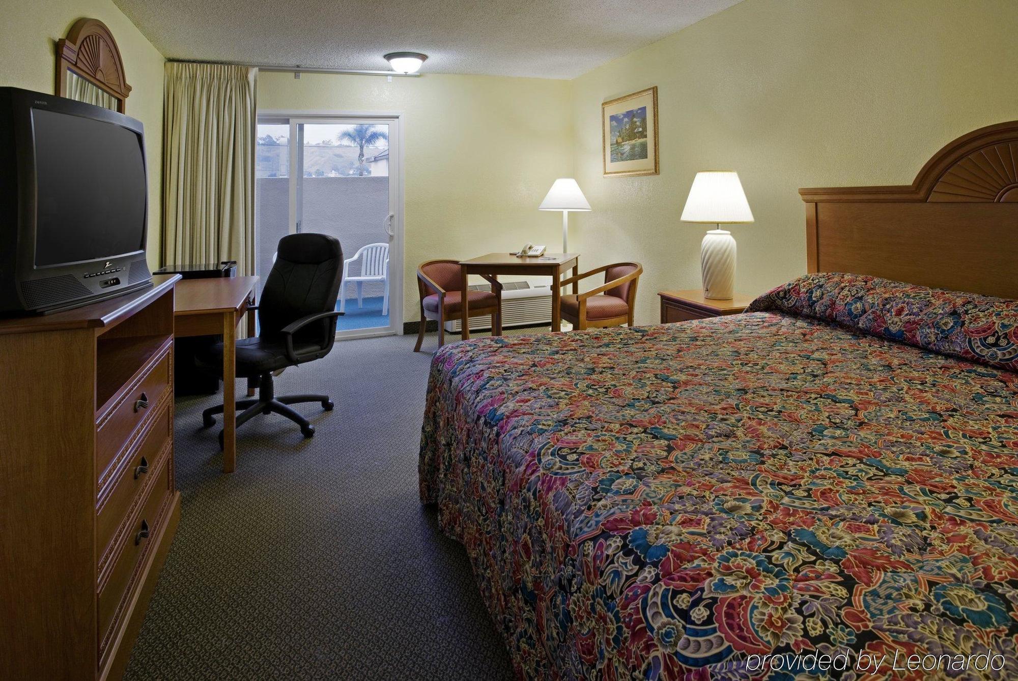 Super 8 By Wyndham Oceanside Marty'S Valley Inn Cameră foto