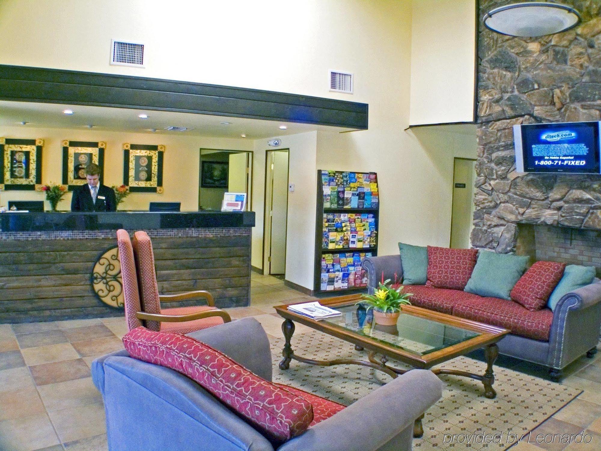 Super 8 By Wyndham Oceanside Marty'S Valley Inn Interior foto